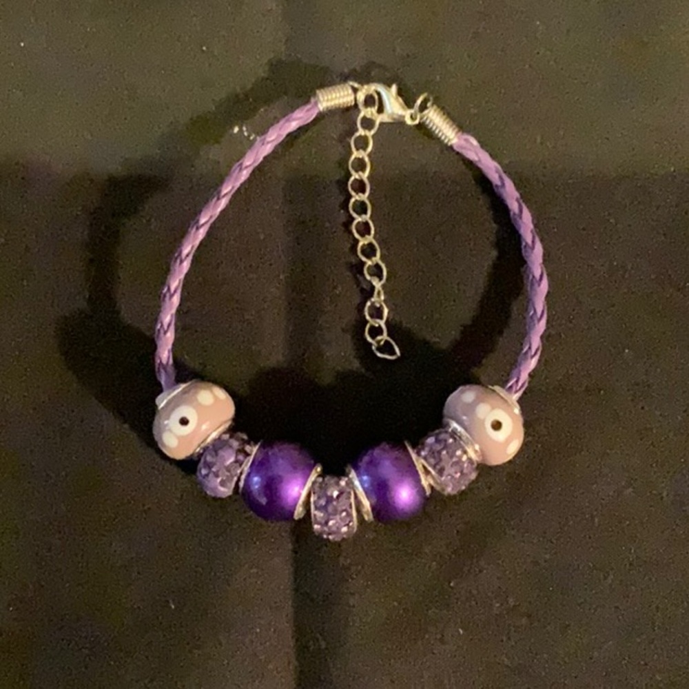 Bracelets - Picture 3 of 4